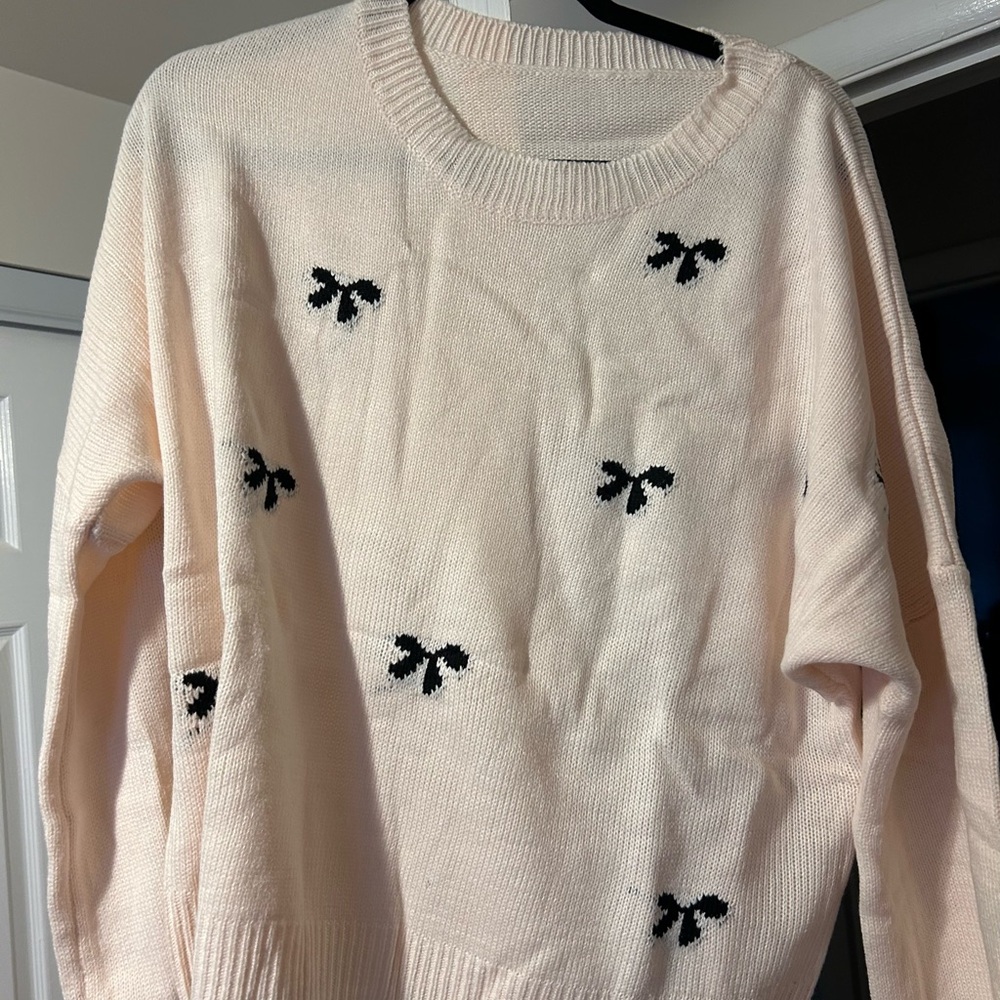 Brand new large sweater